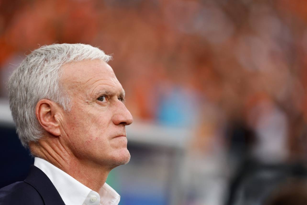 Didier Deschamps fez mistério sobre a utilização de Kylian Mbapppe. Foto: ODD ANDERSEN/AFP