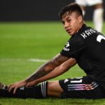 O Santos vai até a Fifa contra os clubes envolvidos na negociação. Foto: MARCO BERTORELLO/AFP