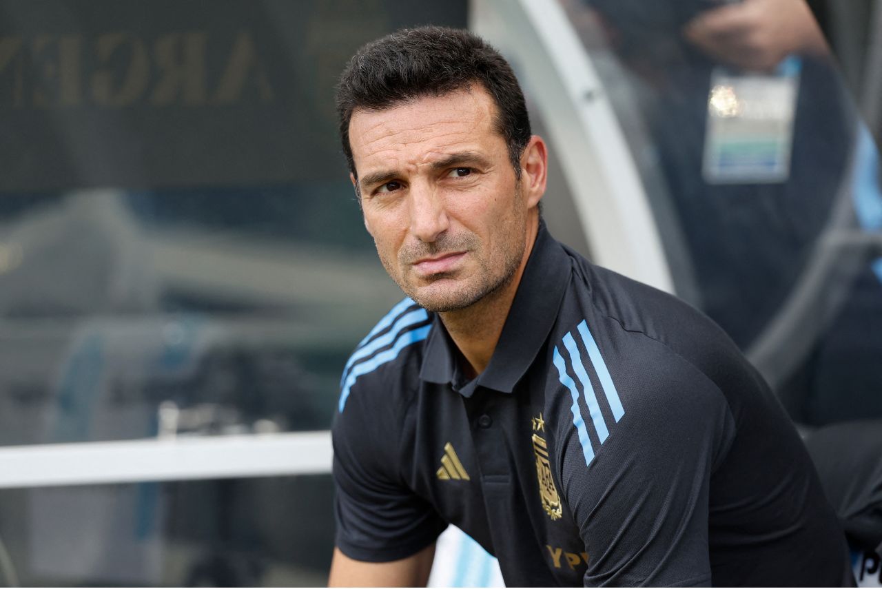 Lionel Scaloni, treinador da Argentina (Foto: Kamil Krzaczynski/AFP)