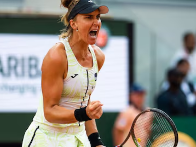 Fotografia ultrarrealista de Bia Haddad em quadra no US Open, com expresssão de concentração e suor visível.