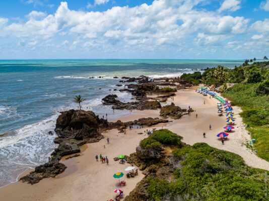 Tambaba: Beleza Selvagem, Naturismo e Experiências Inesquecíveis